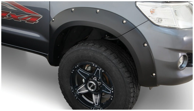 Bushwacker 11-13 Toyota Hilux Pocket Style Flares 2pc - Black - My Store