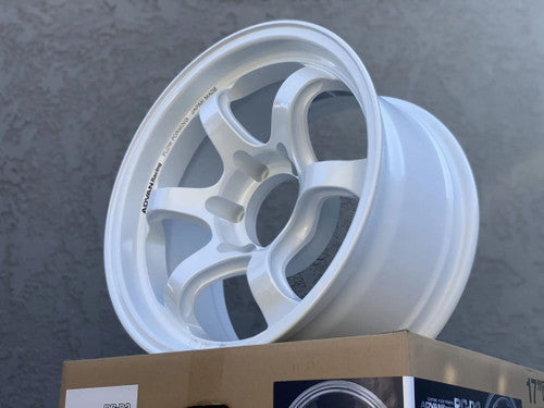 Advan RG-D2 17X8.5 -10 6x139.7 - Racing White - My Store